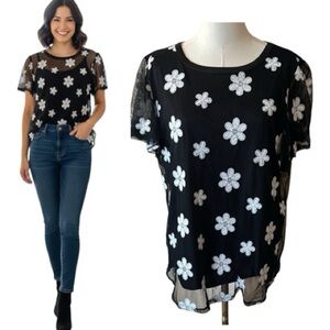 KIM & CAMI Black Mesh Layered Top with White Floral Decal Top size extra large